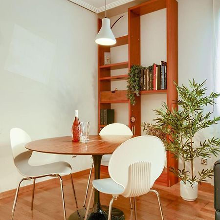 Apartamento En Chamberi Con Piscina - Lovely Apartment In The City Center With Swimming Pool Madrid Exterior photo
