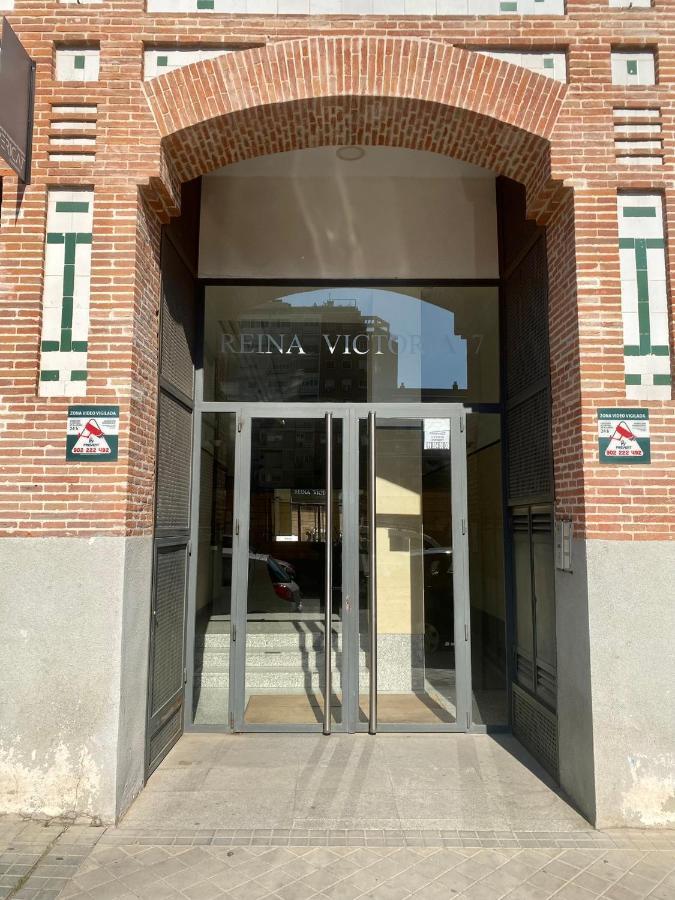 Apartamento En Chamberi Con Piscina - Lovely Apartment In The City Center With Swimming Pool Madrid Exterior photo